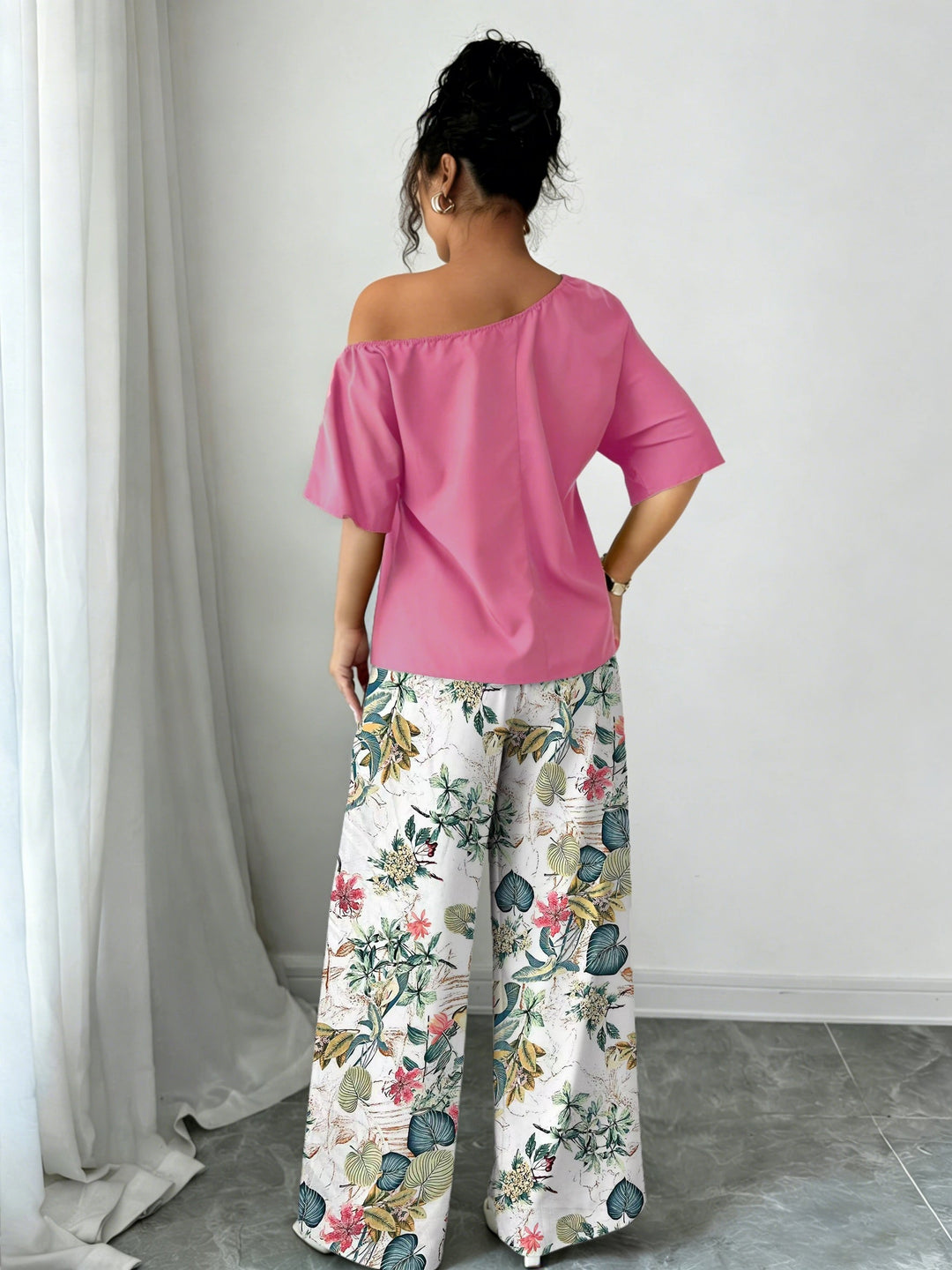 Estella | Off-Shoulder To-Delt Sæt