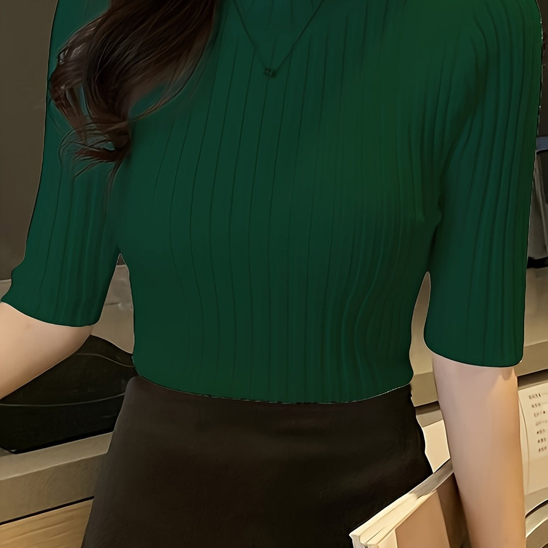 Verity | Ribbede Mock-Neck Top