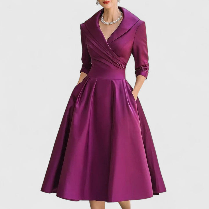 Ashley | Graceful Silhouette Midi Kjole