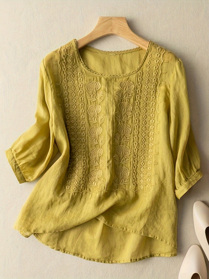 Susannah | Broderet Scoop-Nakke Bluse