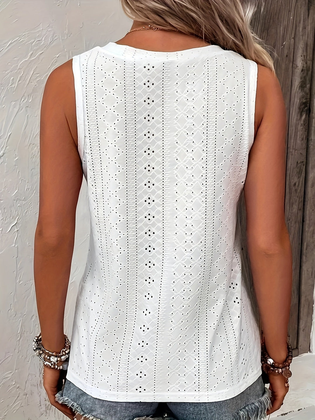 Lorna | Øjelet V-Hals Tanktop