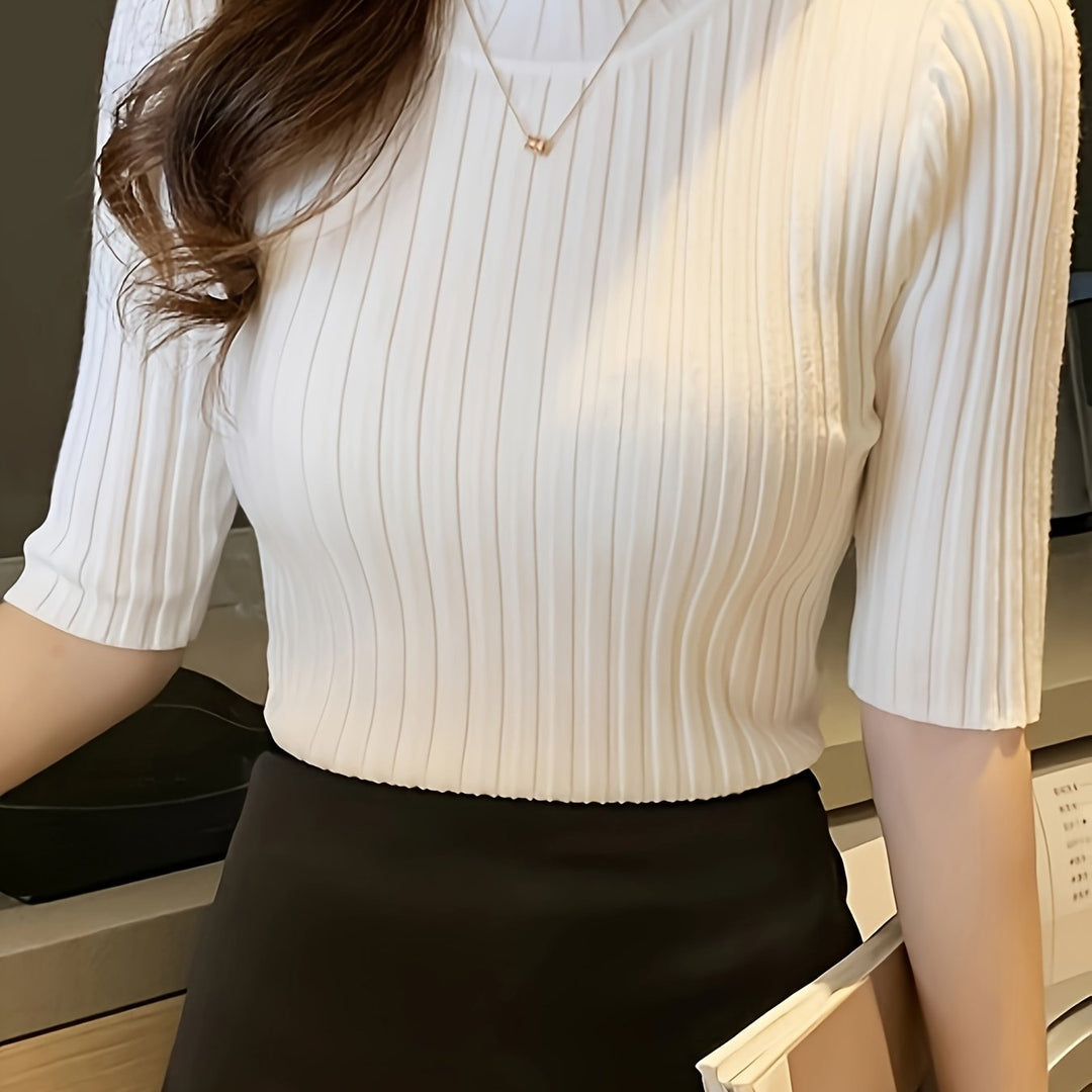 Verity | Ribbede Mock-Neck Top