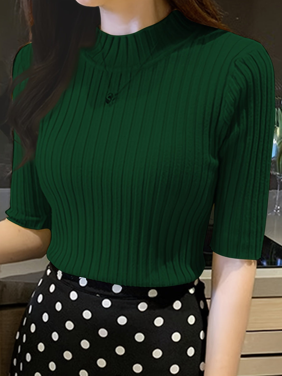 Verity | Ribbede Mock-Neck Top