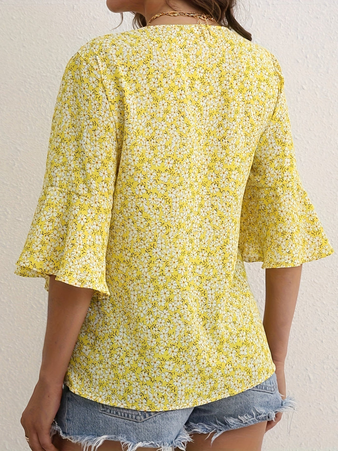 Lorraine | Floral Ruffle-Ærme Bluse