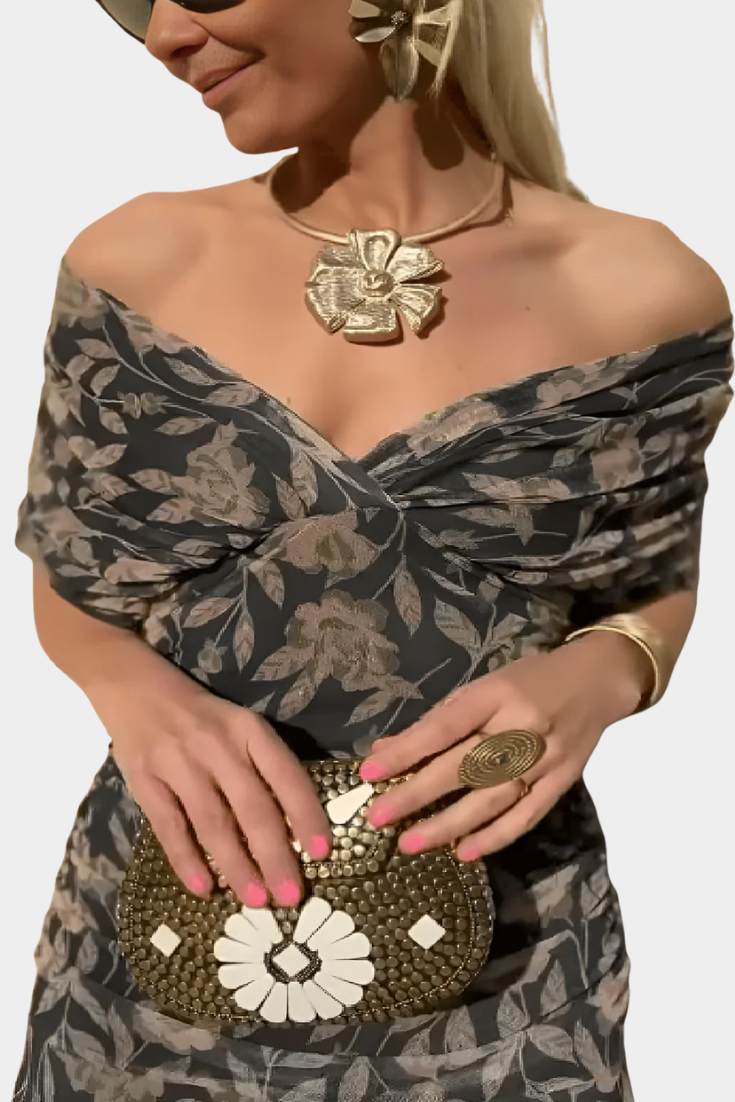Sophia | Elegant Off-Shoulder Kjole