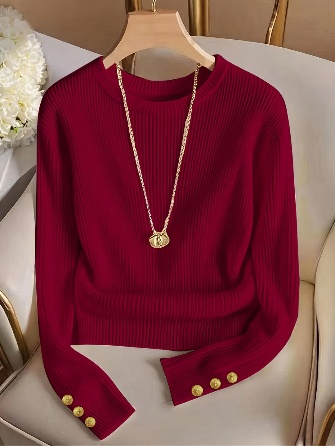 Gretchen | Ribbet Sweater med Knapmanchetter