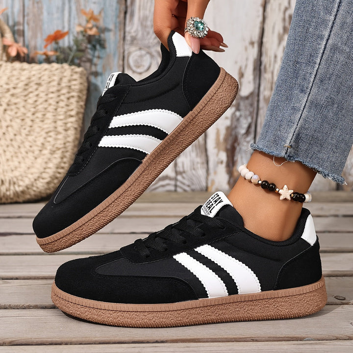 Lena | Klassiske Snørebånd Sneakers