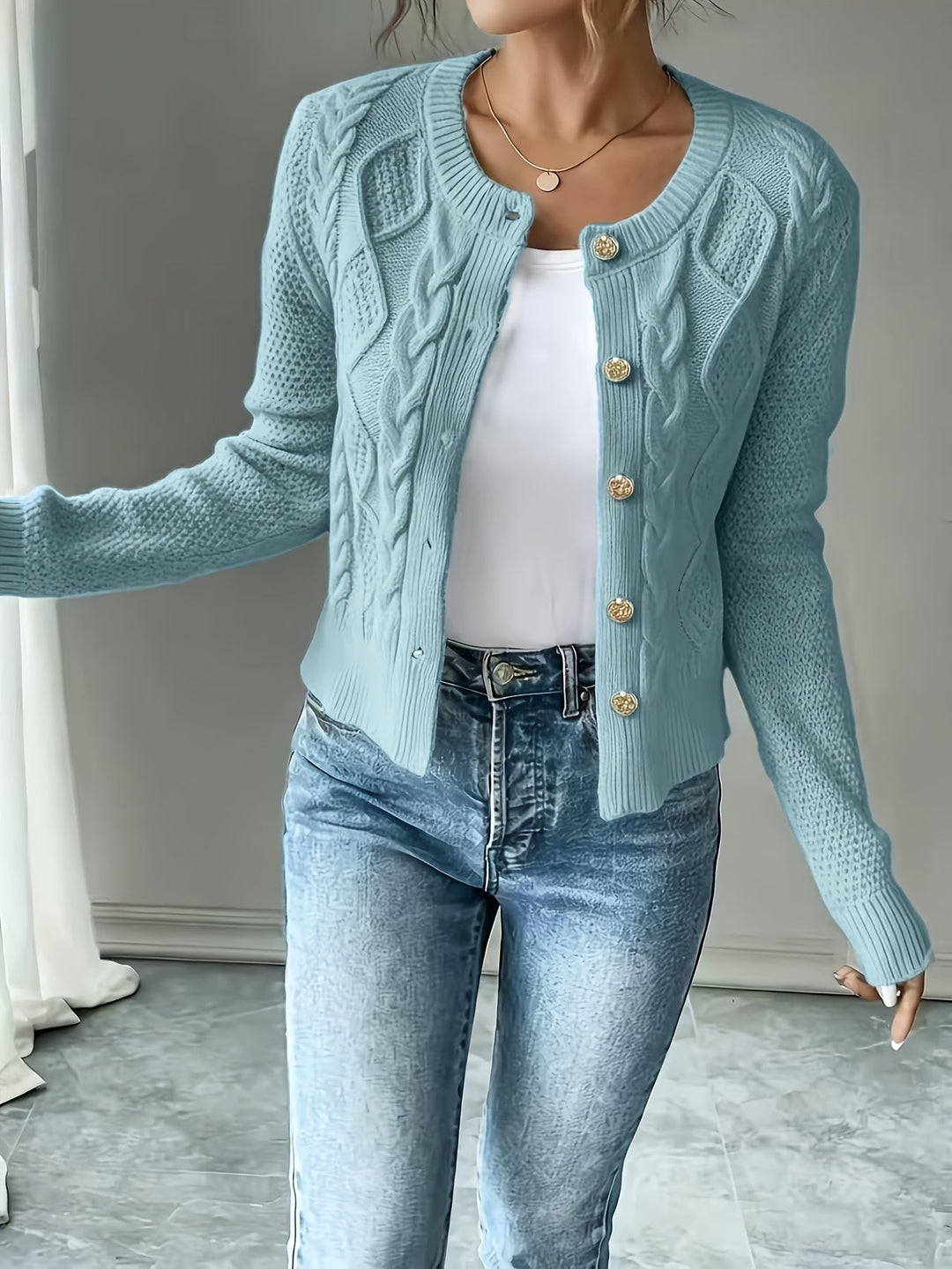 Eleanora | Kabelstrikket Cardigan med Knapper