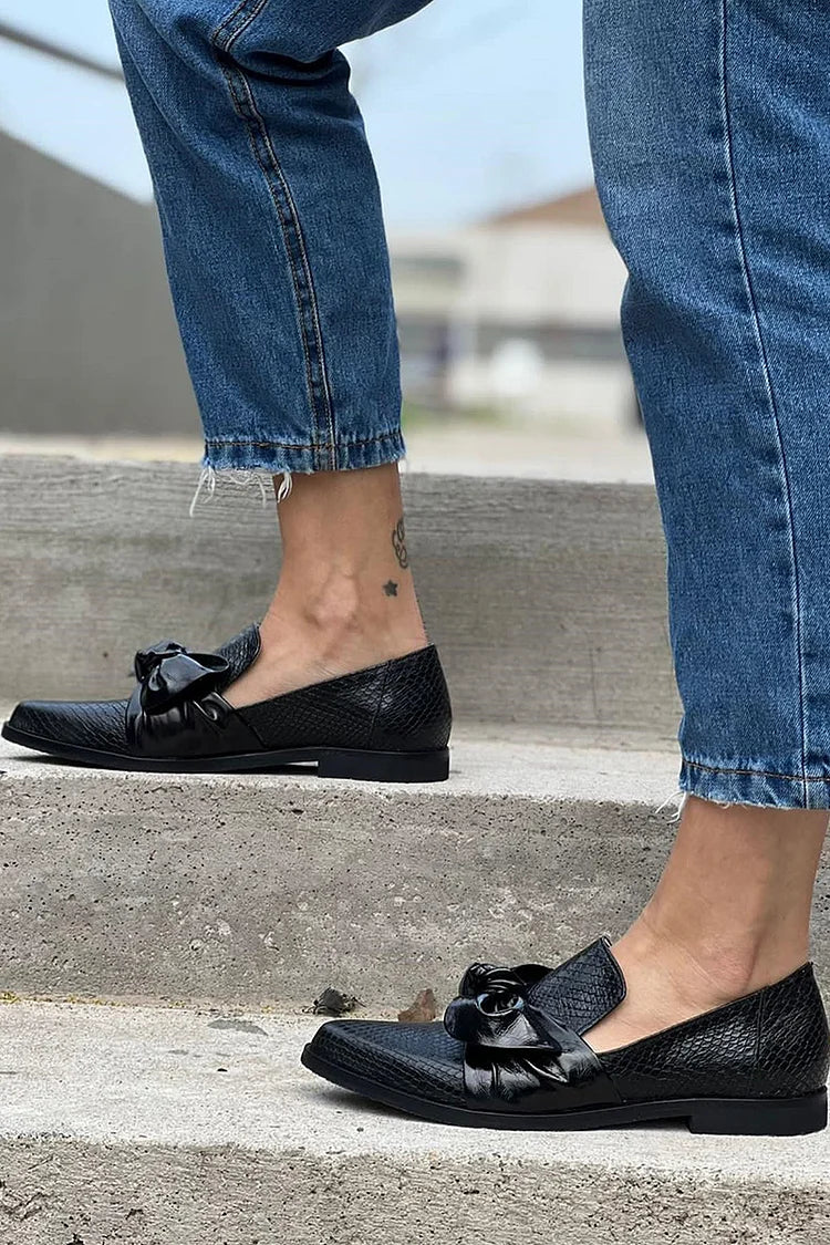 Casey | Elegant Skinnende Sløjfe Sort Loafer
