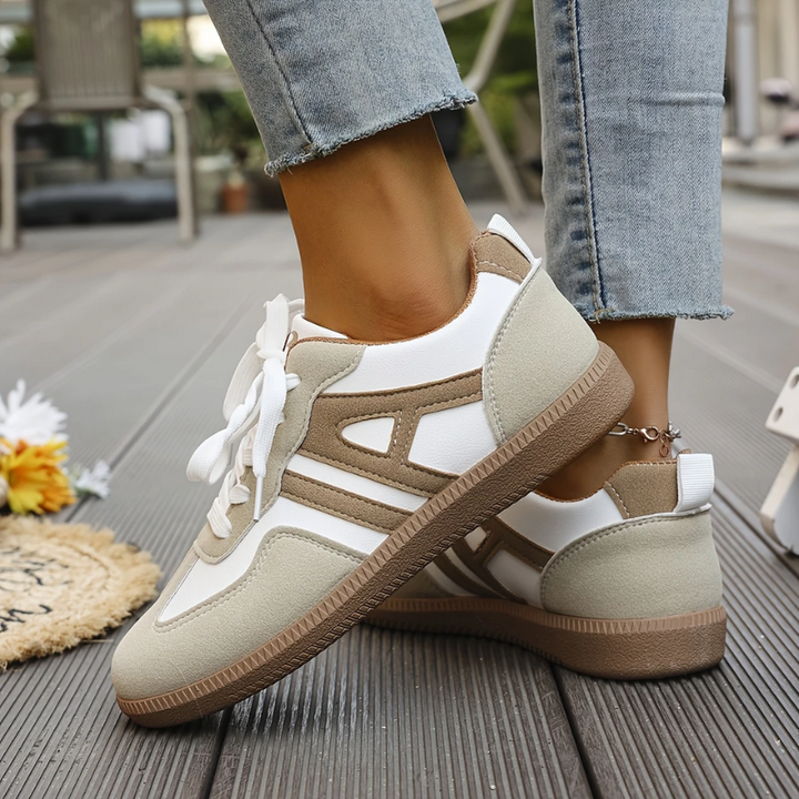 Krystal | Støttende Sneakers med Bred Tå