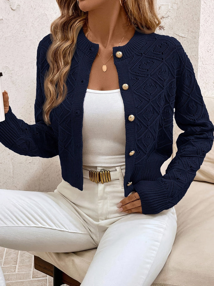 Della | Teksturert Knap-Front Cardigan