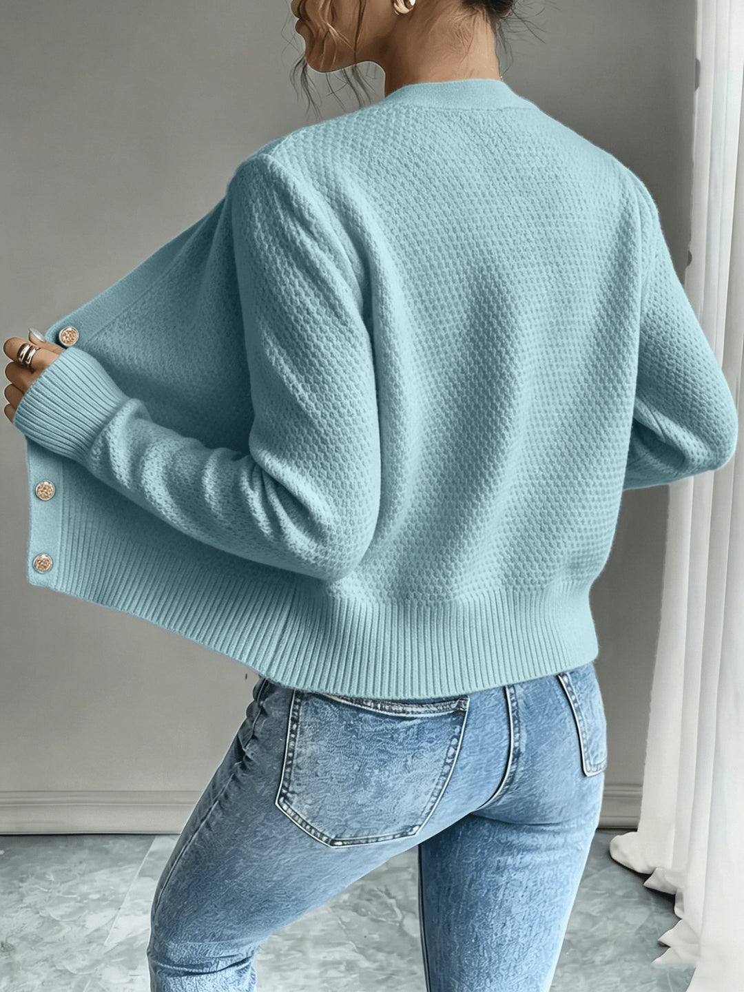 Eleanora | Kabelstrikket Cardigan med Knapper