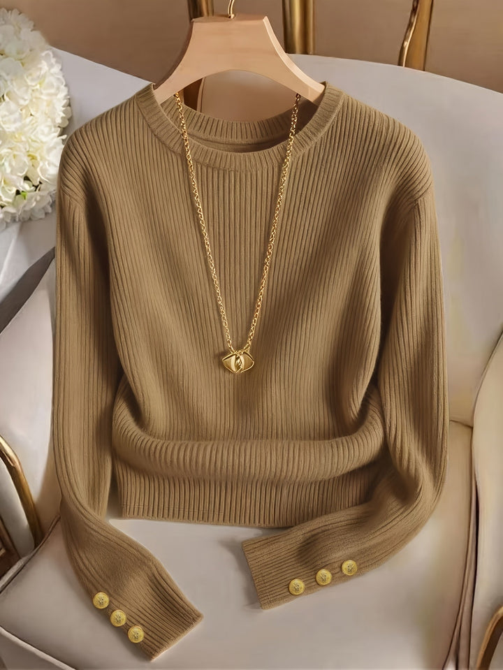 Gretchen | Ribbet Sweater med Knapmanchetter