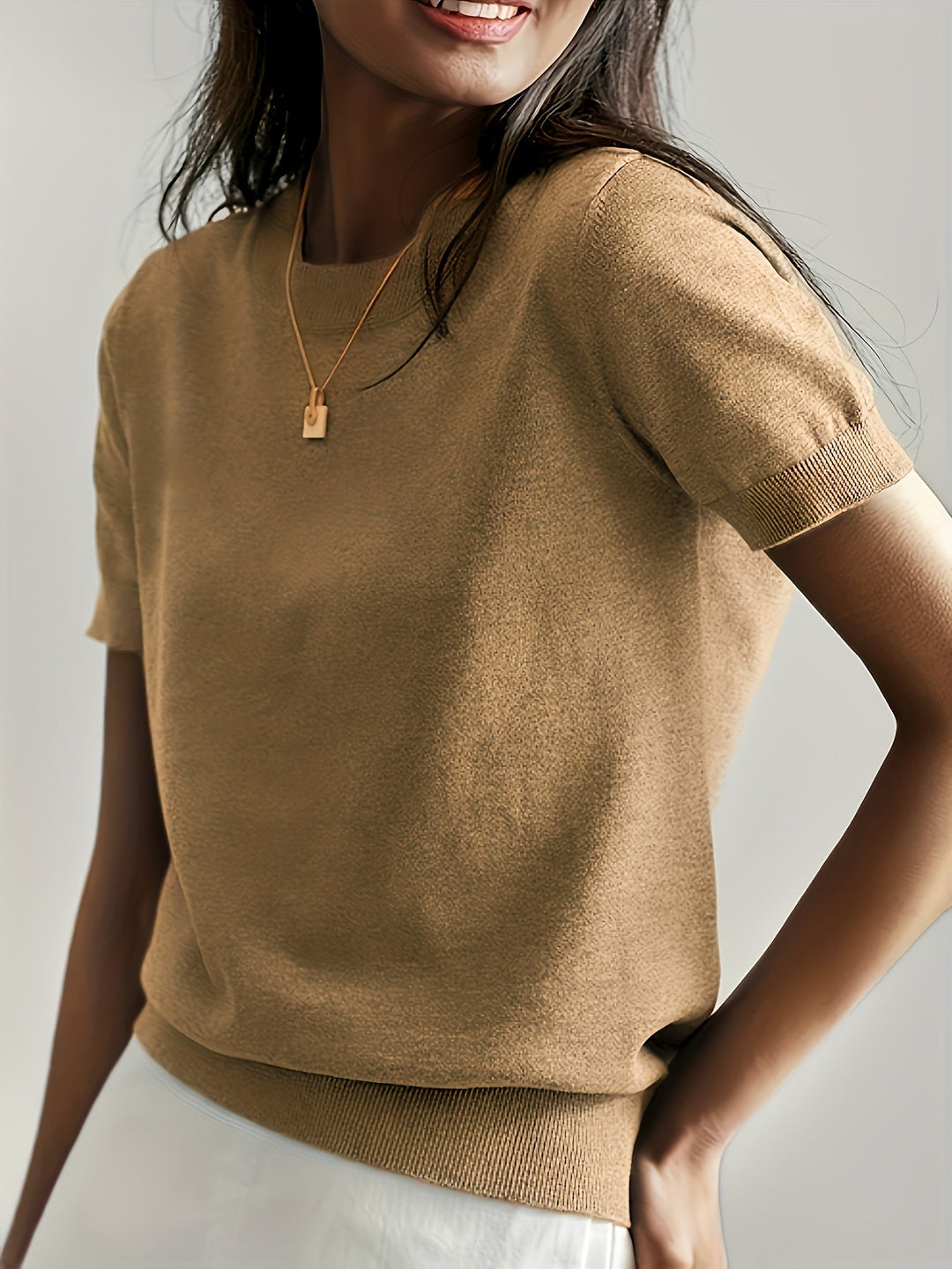 Harriet | Finstrikket T-Shirt med Korte Ærmer