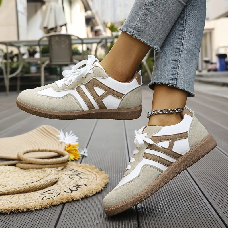 Krystal | Støttende Sneakers med Bred Tå