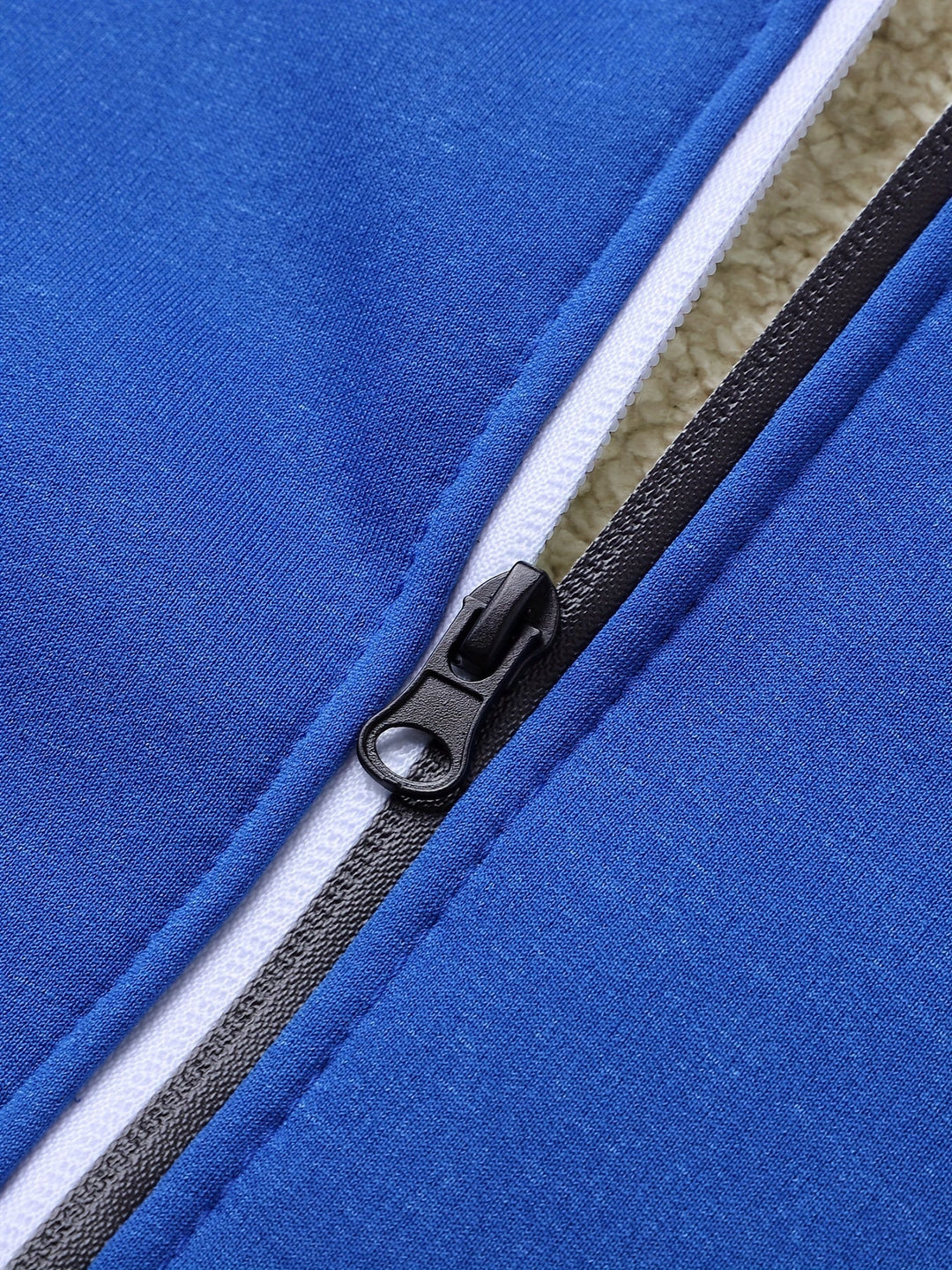 Russell | Cozy Hooded Zip-Up Jacket