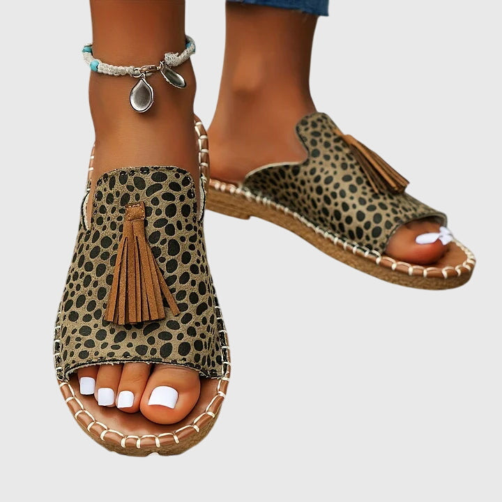Claire | Stilfuld Prikket Ortopædisk Sandal