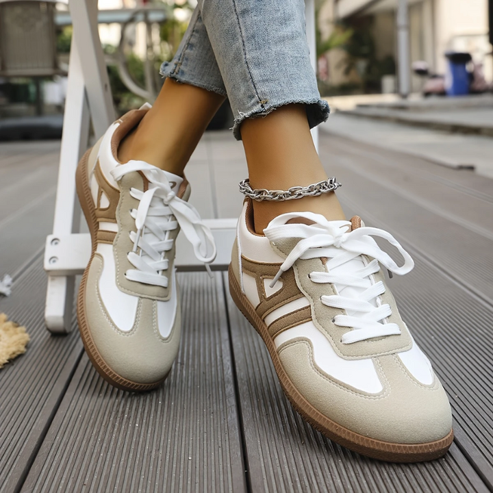 Krystal | Støttende Sneakers med Bred Tå