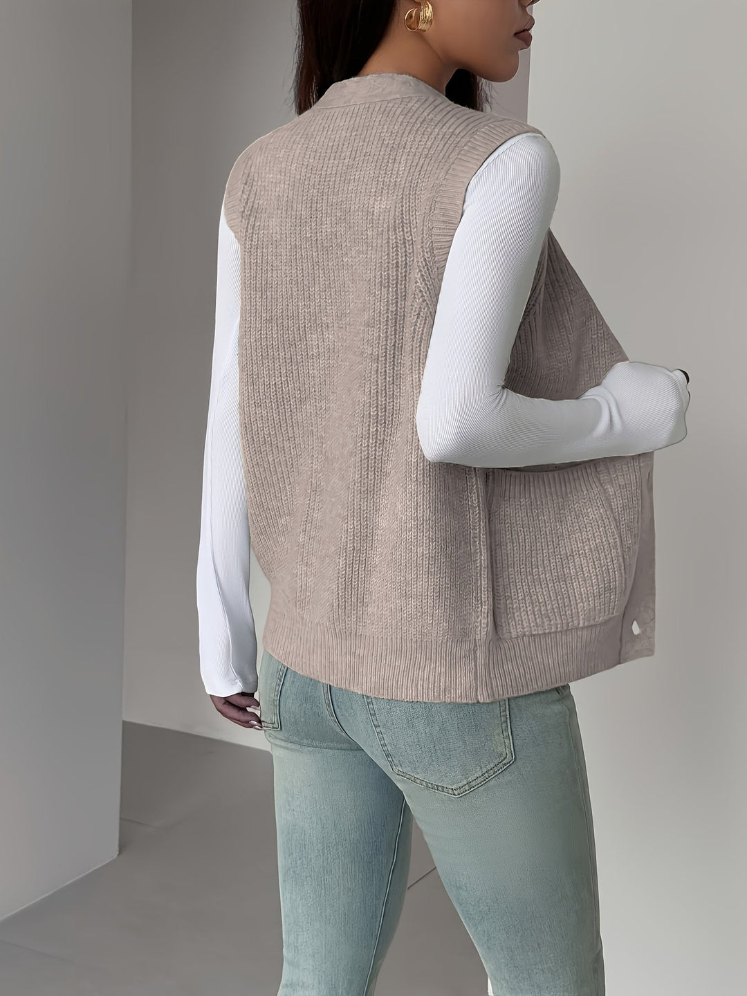 Miriam | Knappet V-Hals Strikvest