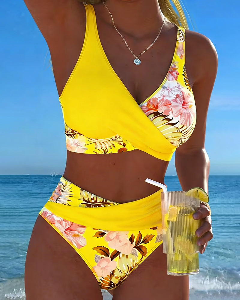 Vivienne | Blomsterkontrast Cut-Out Bikini