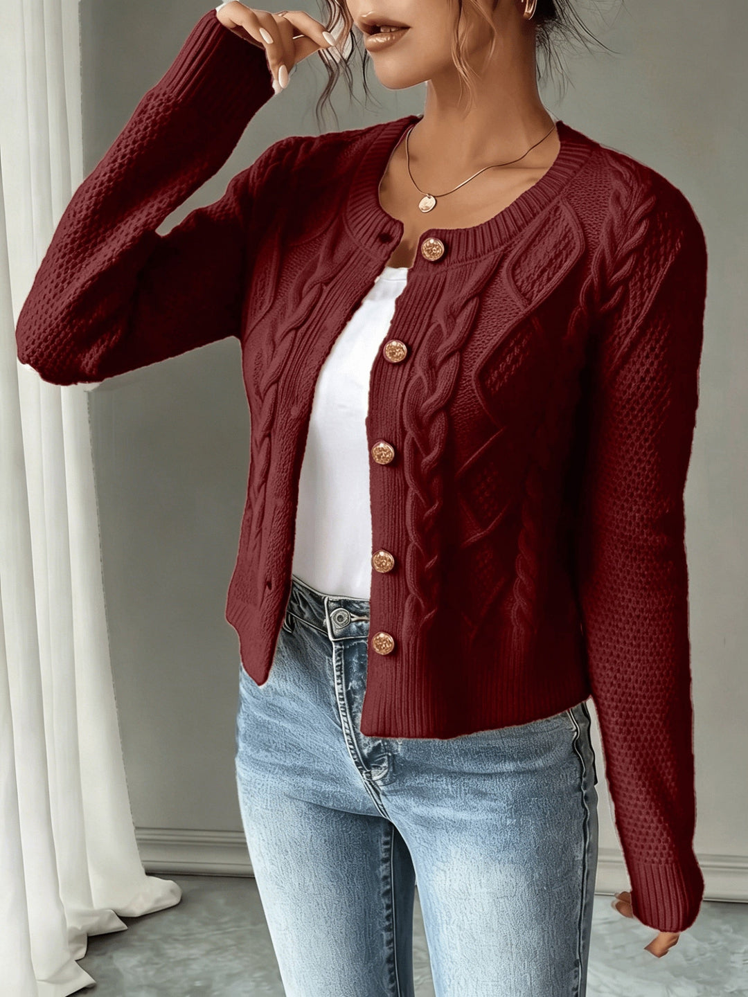 Eleanora | Kabelstrikket Cardigan med Knapper