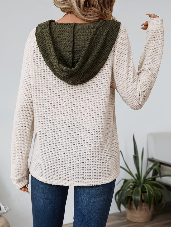 Faye | Afslappet Knap-krave Hoodie