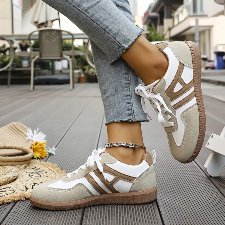 Krystal | Støttende Sneakers med Bred Tå