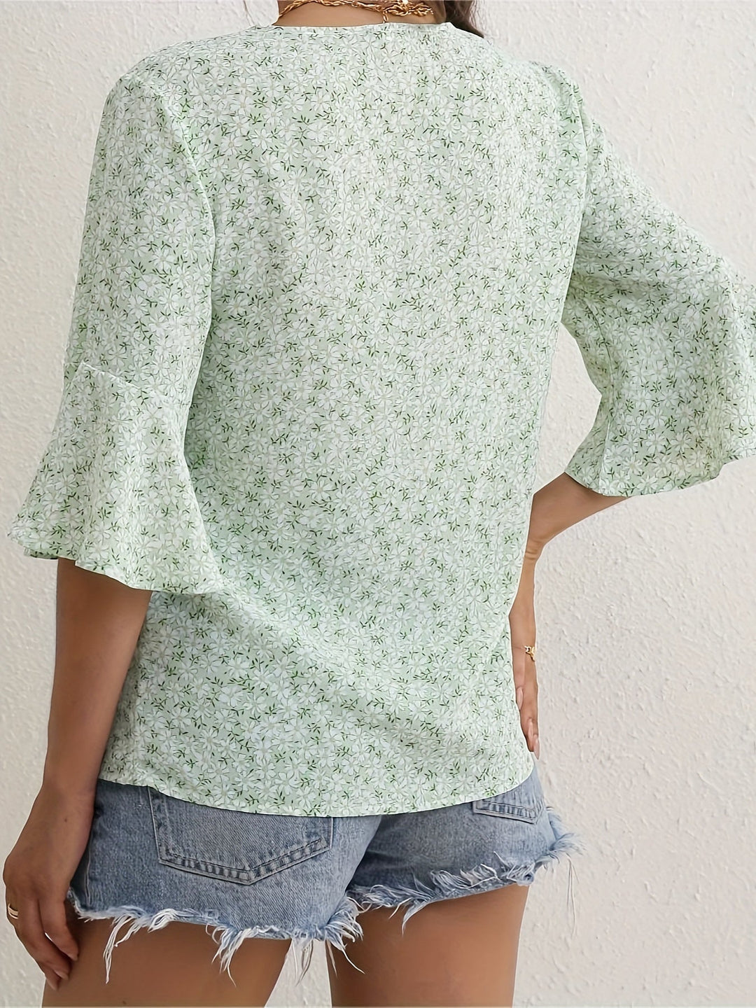 Lorraine | Floral Ruffle-Ærme Bluse