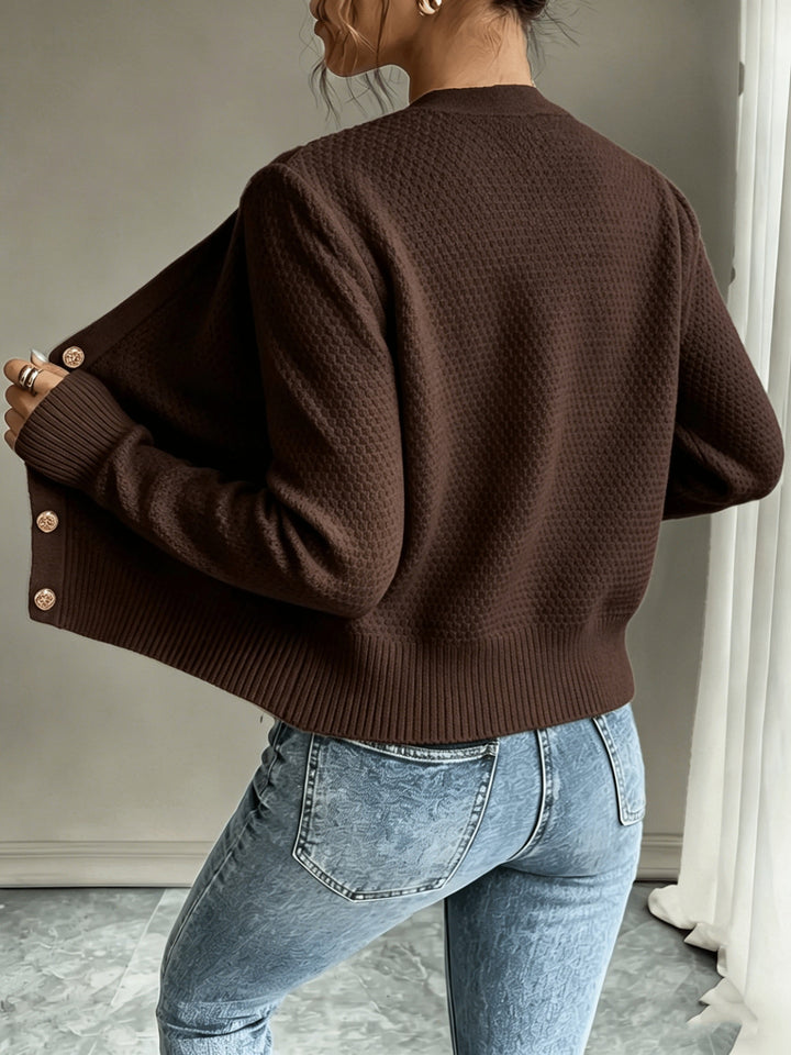 Eleanora | Kabelstrikket Cardigan med Knapper