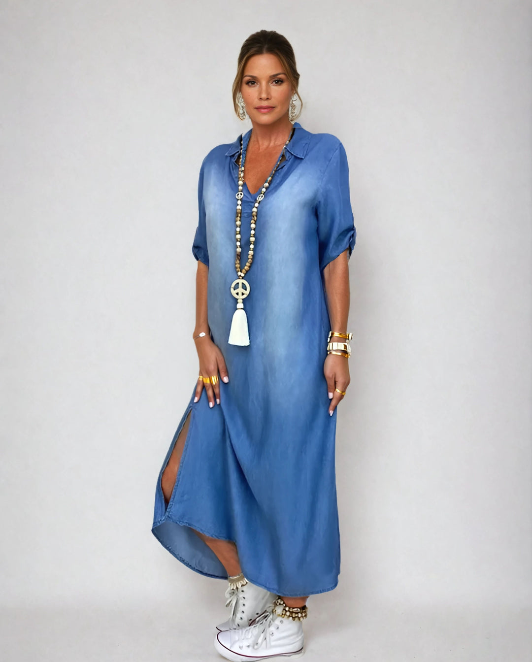Alliah | Elegant Mid Sleeve V-Hals Ensfarvet Kjole