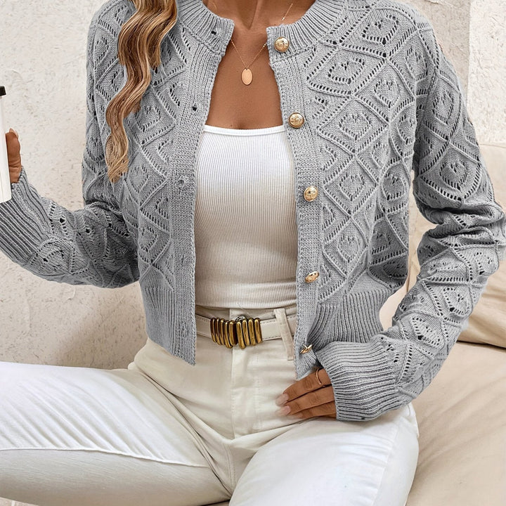 Della | Teksturert Knap-Front Cardigan
