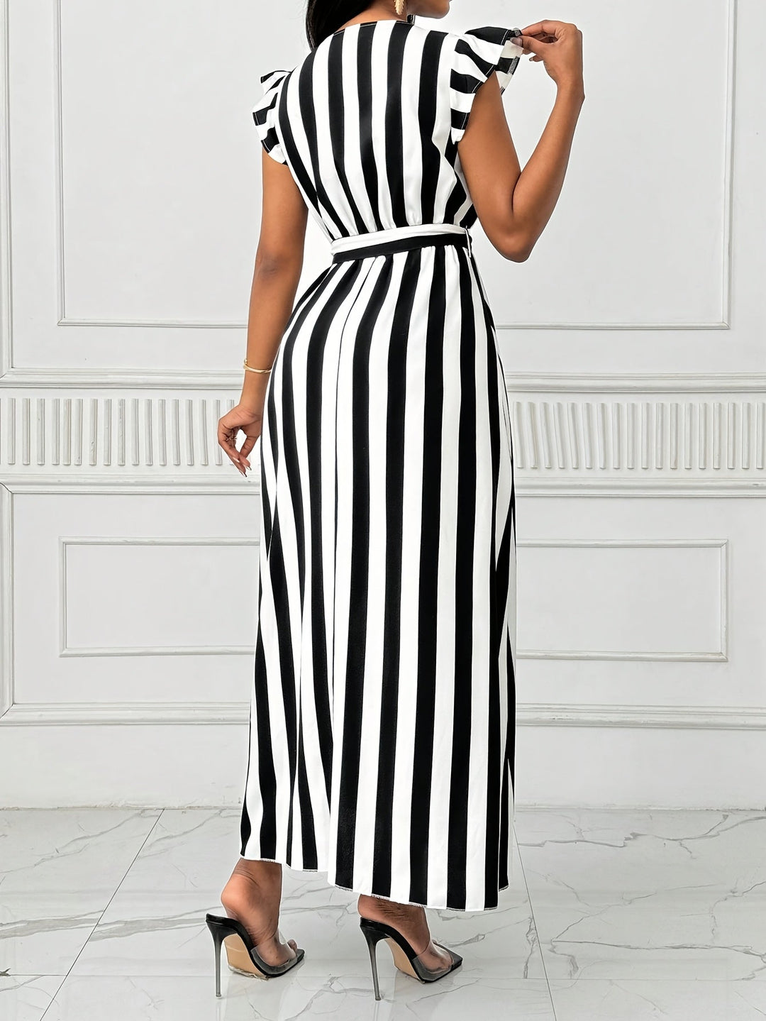 Cordelia | Ruffle-Sleeve Wrap Maxi Kjole