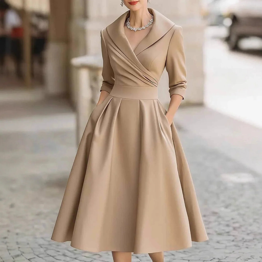 Ashley | Graceful Silhouette Midi Kjole