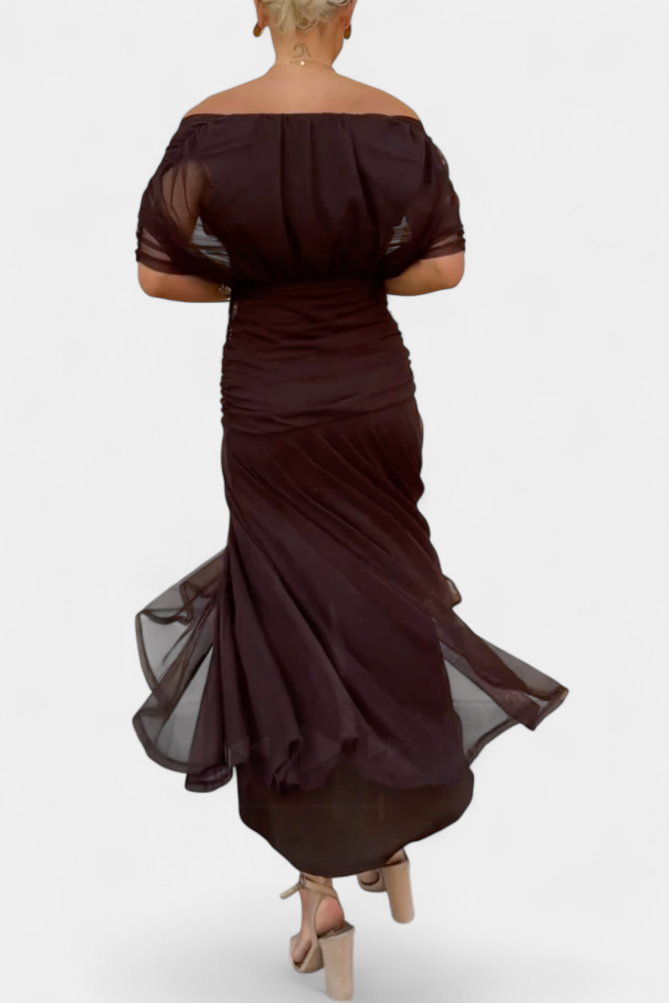 Sophia | Elegant Off-Shoulder Kjole
