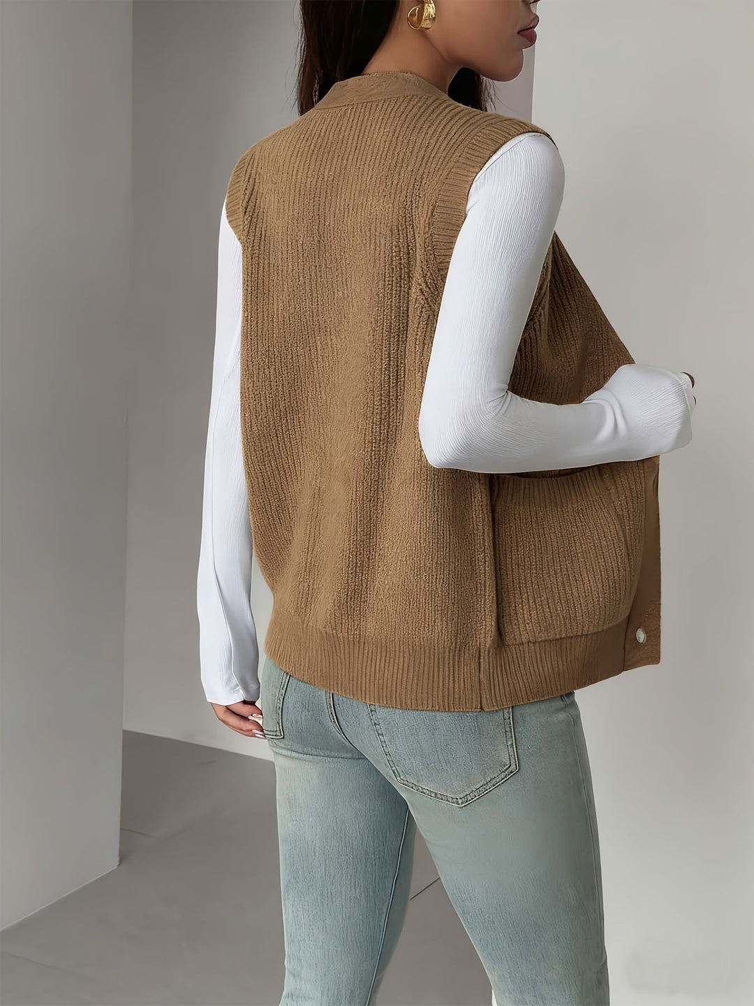 Miriam | Knappet V-Hals Strikvest