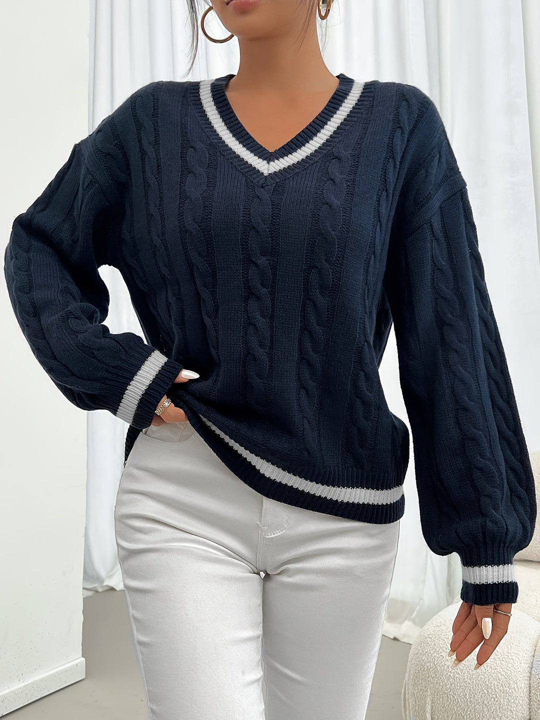 Camryn | Kabelstrikket V-Hals Sweater