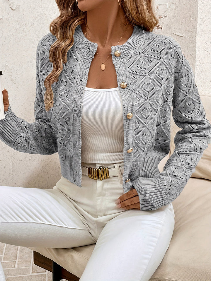 Della | Teksturert Knap-Front Cardigan