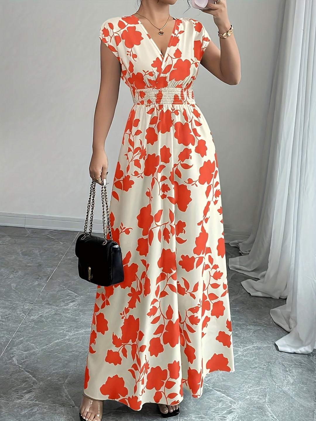 Delilah | Flydende Blomster Maxi Kjole