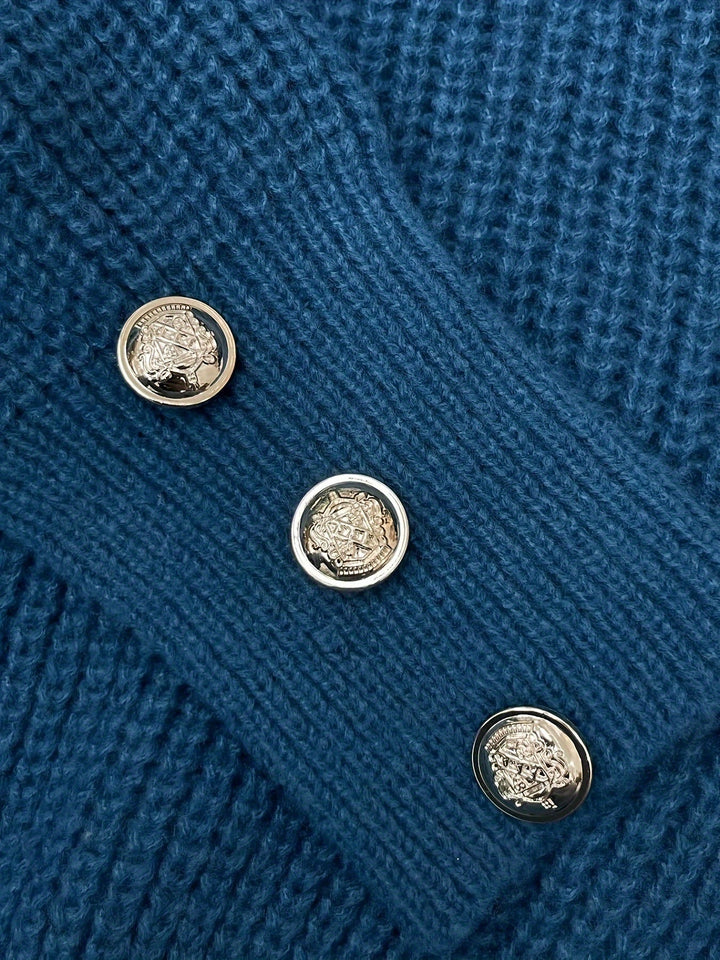Deirdre | Knap-Trim V-Hals Pullover