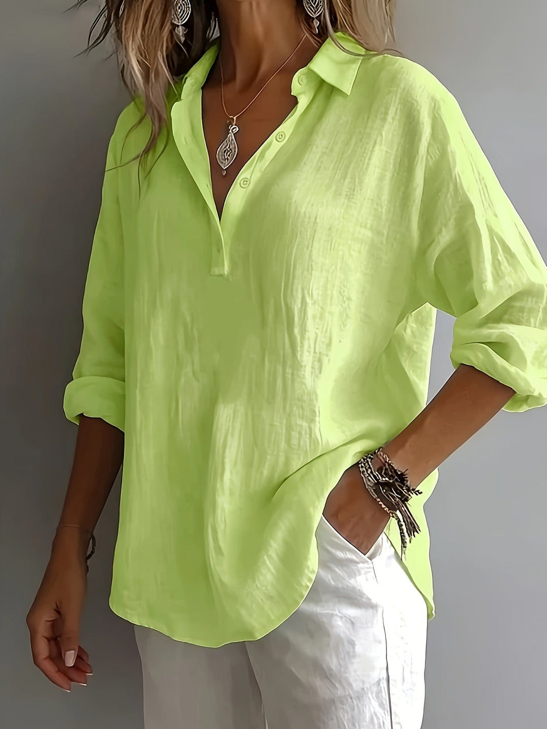Freya | Afslappet Bluse med Krave