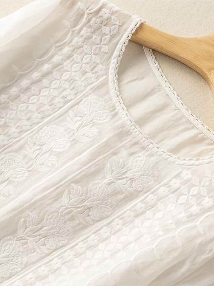 Susannah | Broderet Scoop-Nakke Bluse