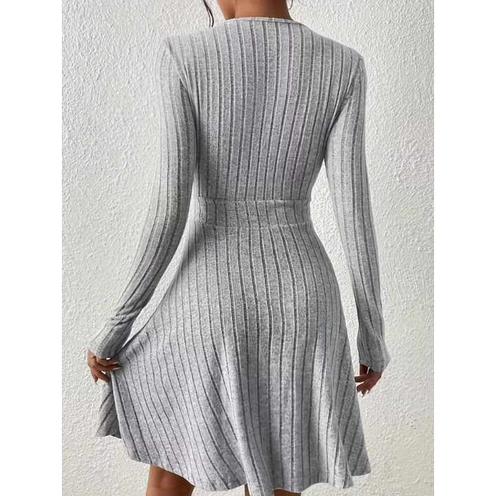 Yvonne | Wrap-Neck A-Line Kjole