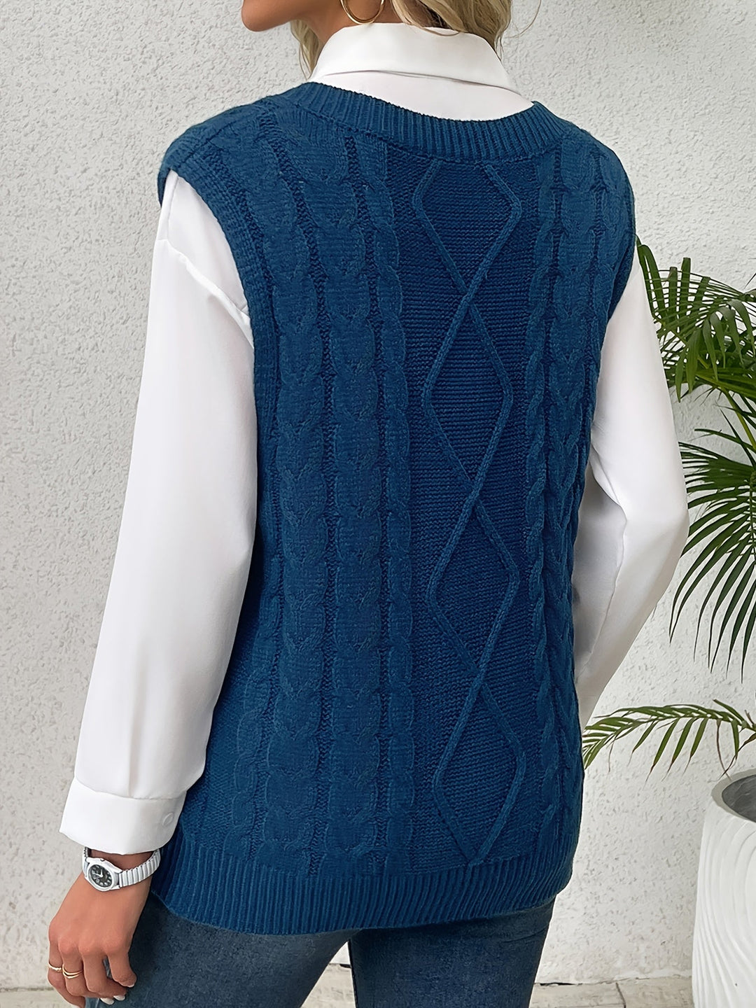 Cora | Cozy Cable-Knit V-Hals Sweater Vest