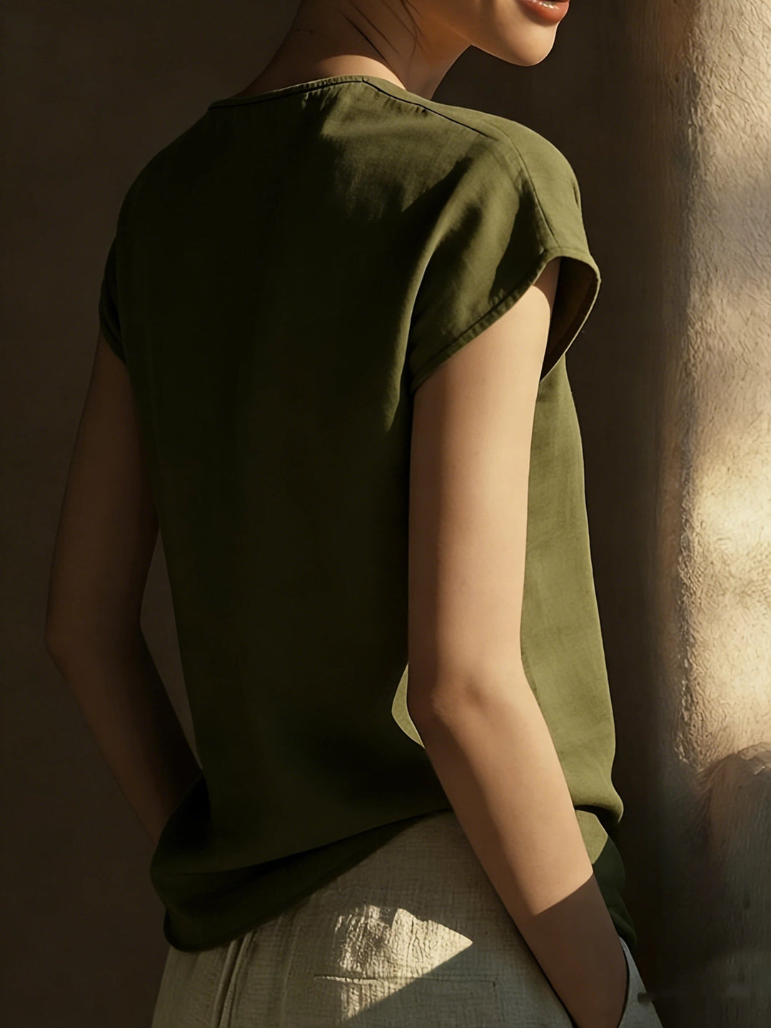 Bonnie | Bluse med V-hals og Blondekant