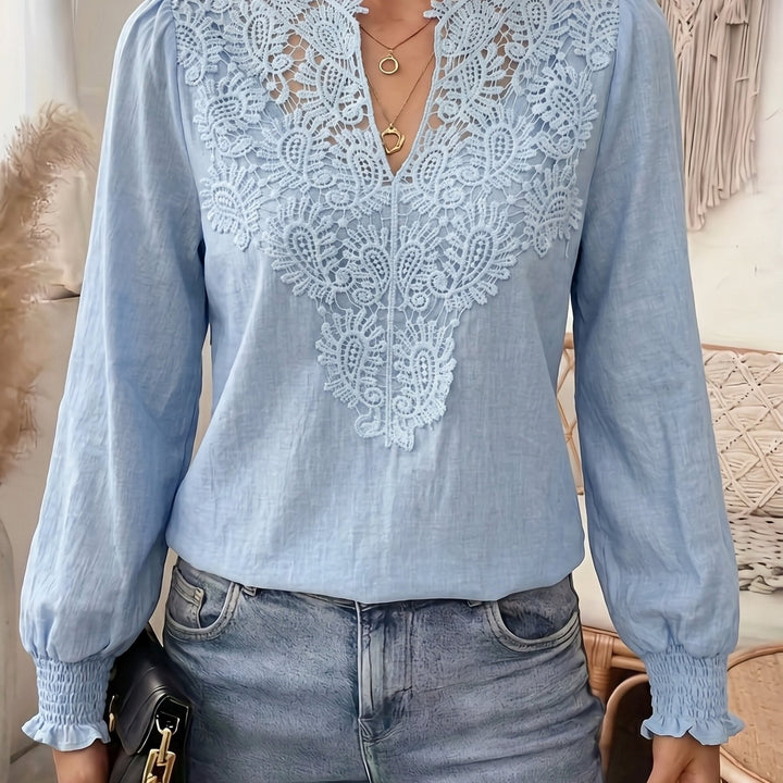 Delia | Broderet V-Hals Bluse