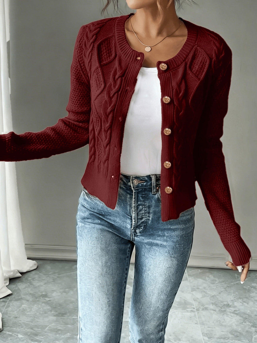 Eleanora | Kabelstrikket Cardigan med Knapper