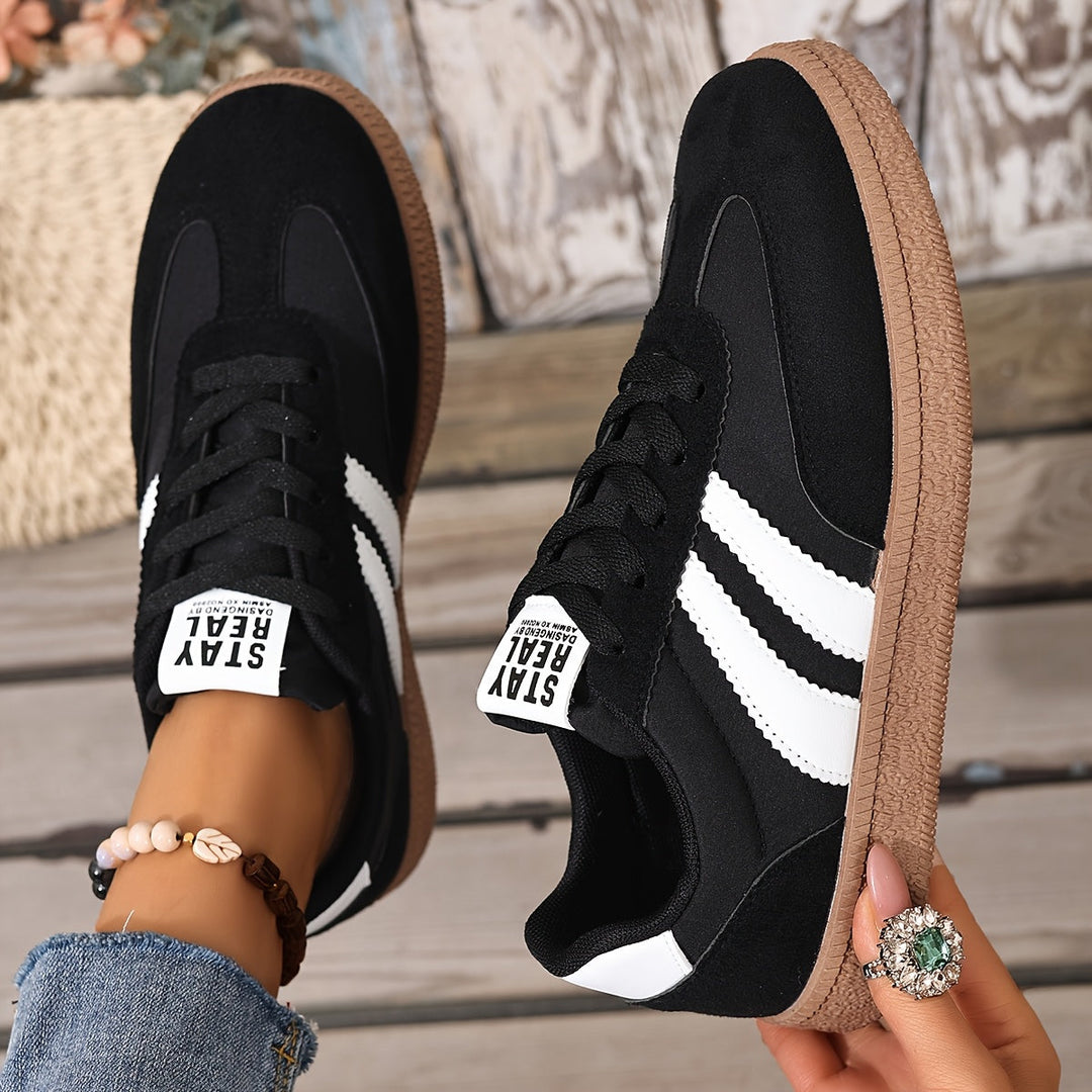 Lena | Klassiske Snørebånd Sneakers