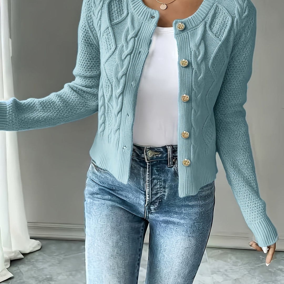 Eleanora | Kabelstrikket Cardigan med Knapper