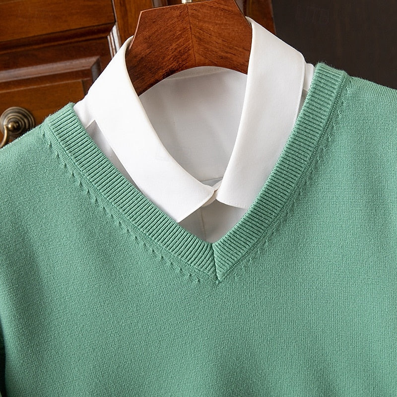 Clayton | Klassisk V-Hals Sweater