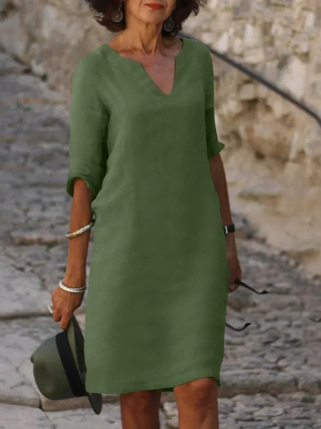 Harper | Elegant V-hals Draperet Midi Kjole